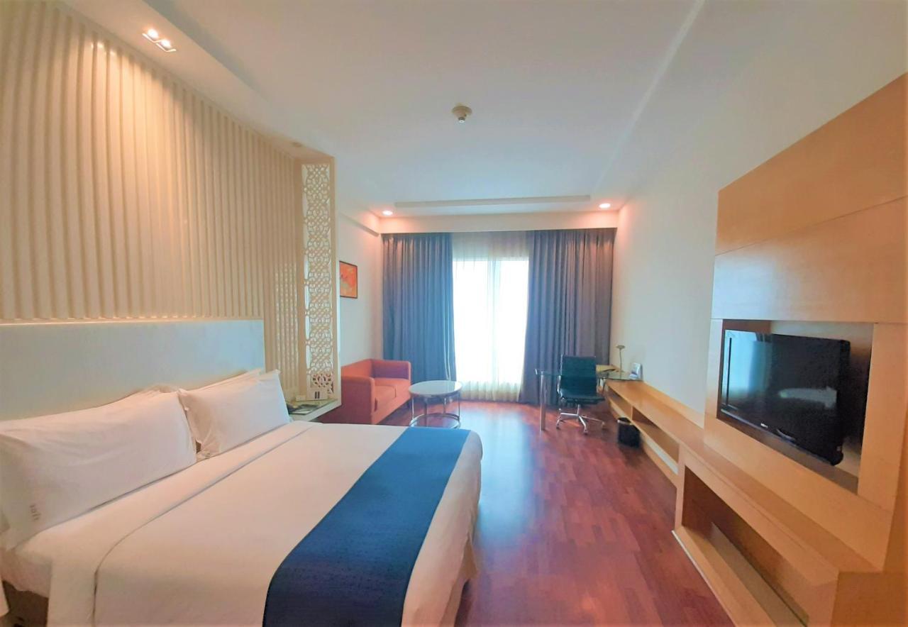 Holiday Inn Amritsar Ranjit Avenue By Ihg Εξωτερικό φωτογραφία