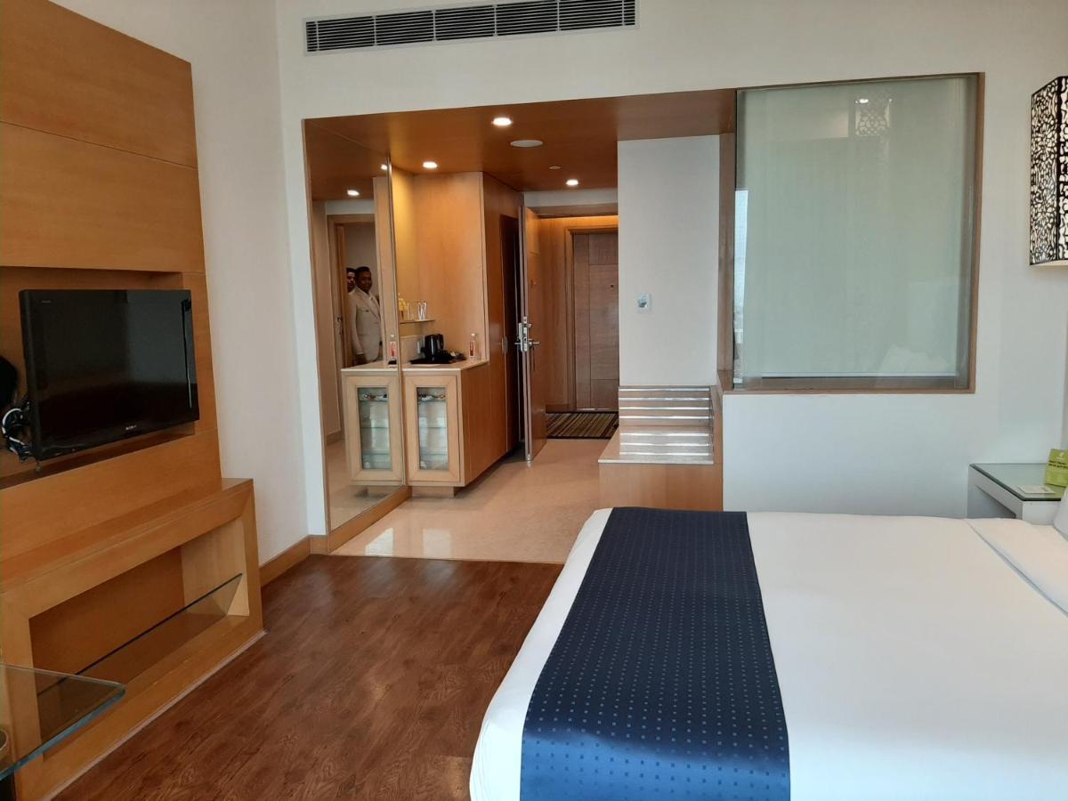 Holiday Inn Amritsar Ranjit Avenue By Ihg Εξωτερικό φωτογραφία