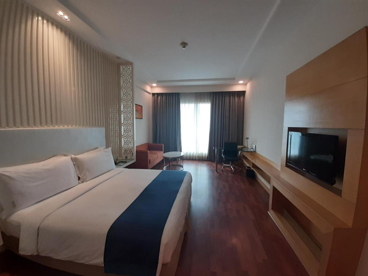 Holiday Inn Amritsar Ranjit Avenue By Ihg Εξωτερικό φωτογραφία
